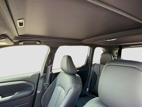 Used 2025 Subaru Forester Touring image 27