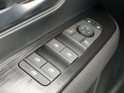 New 2026 Nissan Kicks S image 22