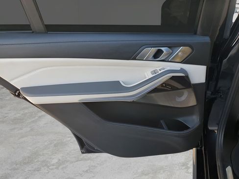 Used 2023 BMW X7 M60i w/ Executive Package image 17