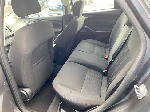 Used 2015 Ford Focus SE image 10