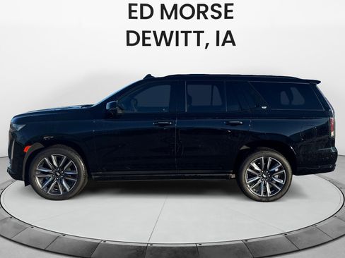 Used 2023 Cadillac Escalade Sport Platinum AWD/4WD image 2