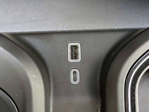 Used 2025 GMC Sierra 1500 AT4 w/ AT4 Premium Package AWD/4WD image 23