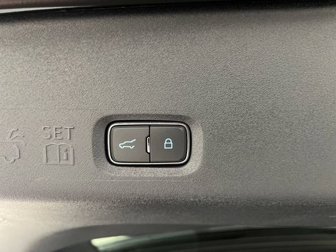 Used 2025 Ford Expedition Tremor AWD/4WD image 55