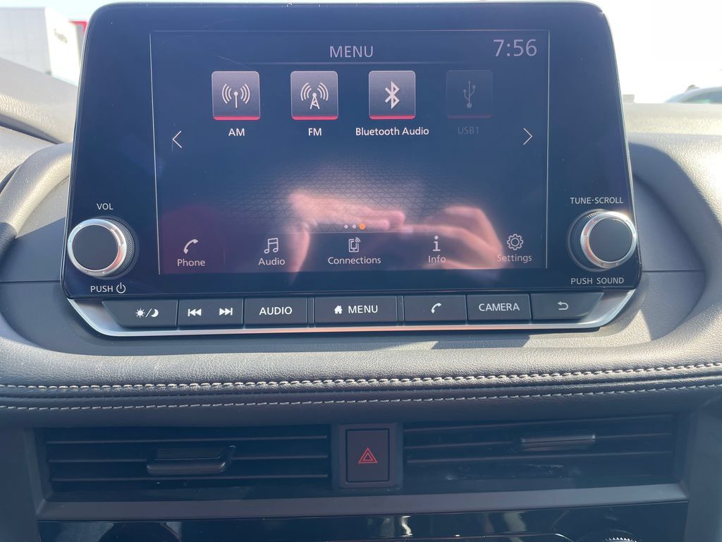 Certified 2024 Nissan Rogue S FWD image 16