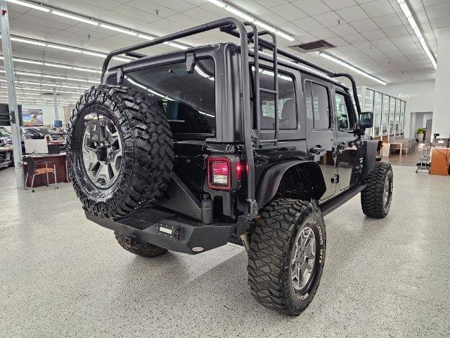 Used 2020 Jeep Wrangler Unlimited Sahara AWD/4WD image 5