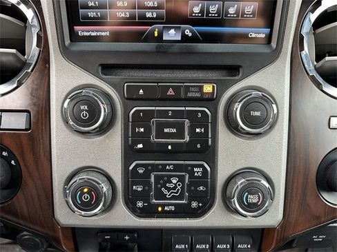 Used 2015 Ford F350 Lariat w/ Chrome Package image 22