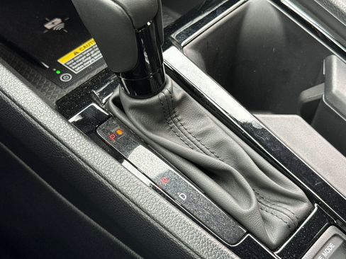 Used 2025 Honda Accord Sport image 19