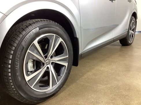 Used 2024 Lexus RX 350h w/ Convenience Package AWD/4WD image 2