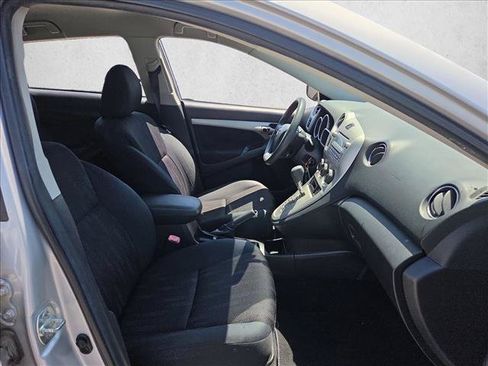 Used 2011 Toyota Matrix w/ Matrix Sport Pkg FWD image 18