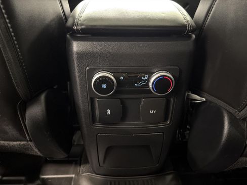 Used 2024 Ford Explorer XLT w/ Equipment Group 202A AWD/4WD image 22