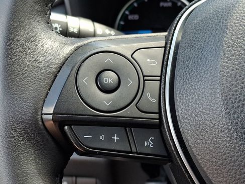 Certified 2022 Toyota RAV4 XLE Premium AWD/4WD image 23