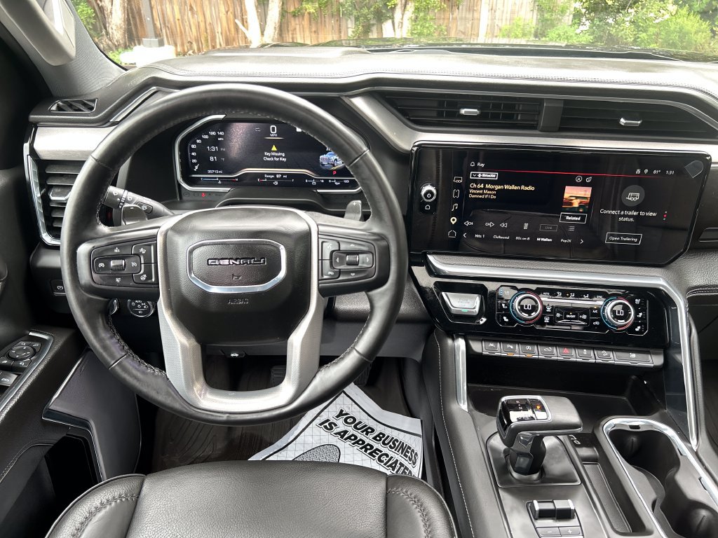 Used 2023 GMC Sierra 1500 Denali w/ Technology Package AWD/4WD image 19