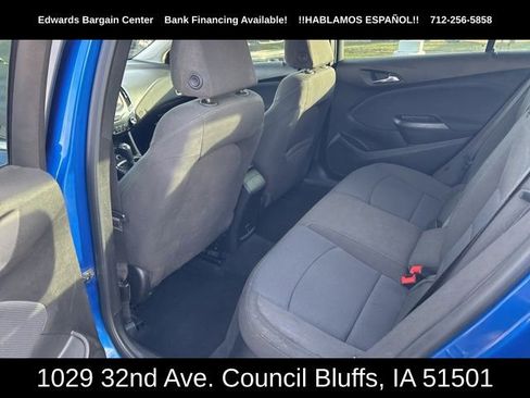 Used 2018 Chevrolet Cruze LT w/ Convenience Package image 11