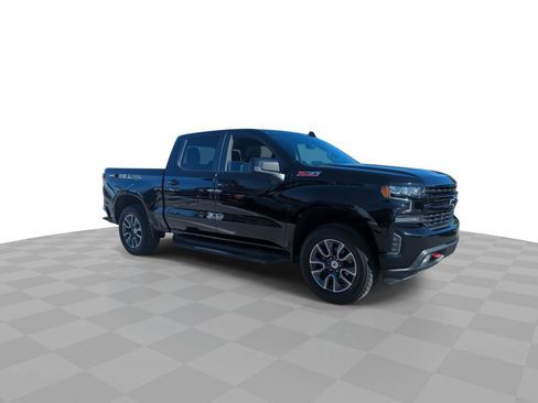 Used 2021 Chevrolet Silverado 1500 RST image 2