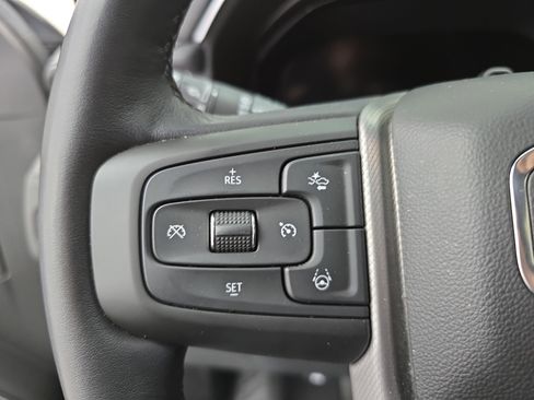 Used 2023 GMC Yukon Denali w/ Denali Reserve Package image 18