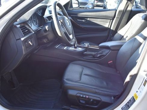 Used 2014 BMW 328i xDrive Sedan AWD/4WD image 18