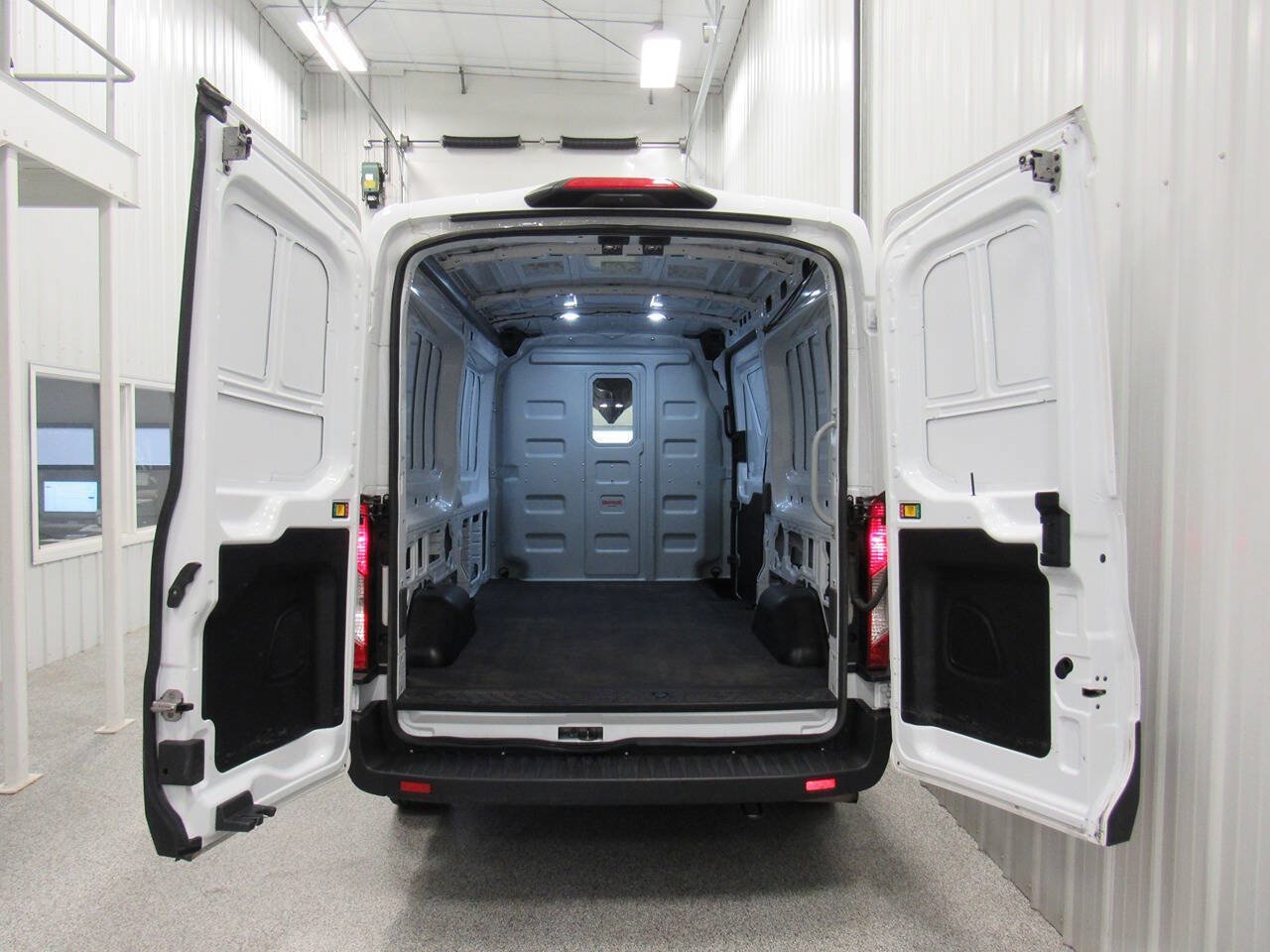 Used 2023 Ford Transit 250 Medium Roof AWD image 15