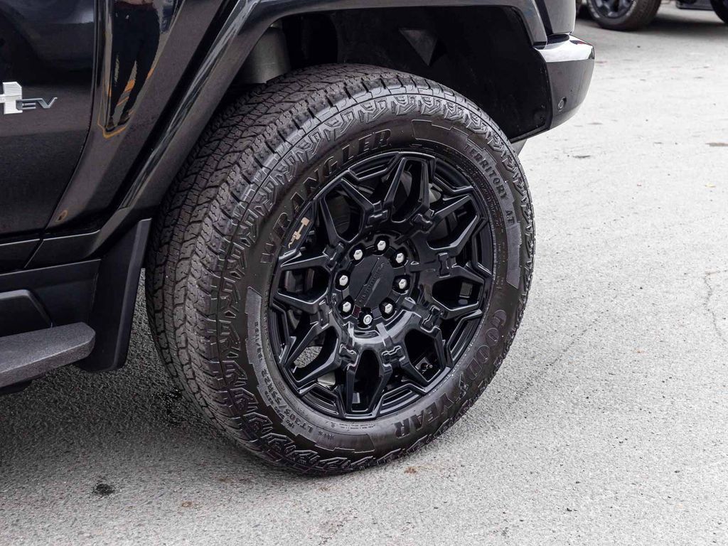 Used 2026 GMC Hummer EV SUV AWD/4WD image 9