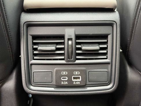 Used 2026 Subaru Forester Premium AWD/4WD image 31