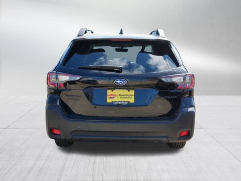 Used 2025 Subaru Outback Onyx Edition AWD/4WD image 5