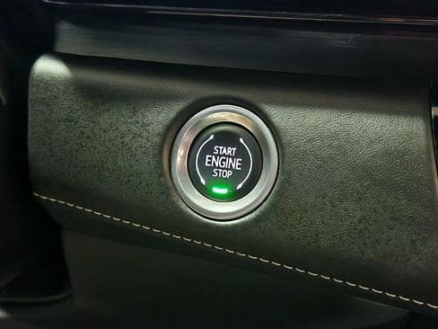 Used 2024 Cadillac Escalade Sport Platinum w/ LPO, ONYX Package image 41