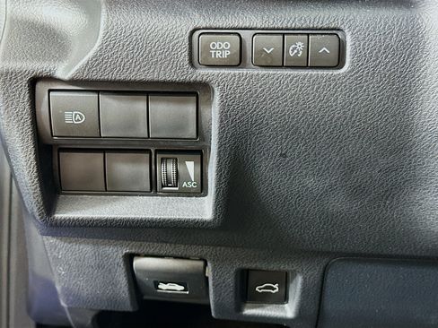 Used 2024 Lexus IS 350 F Sport RWD image 17
