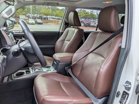 Used 2023 Toyota 4Runner Limited RWD image 13
