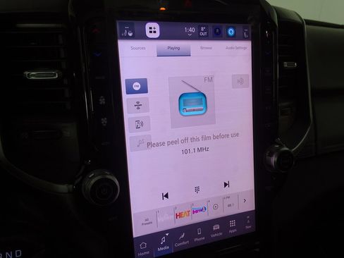 New 2026 RAM 1500 4x4 Crew Cab image 32