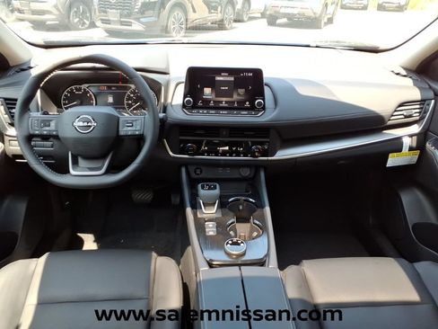 New 2026 Nissan Rogue Dark Armor AWD/4WD image 11