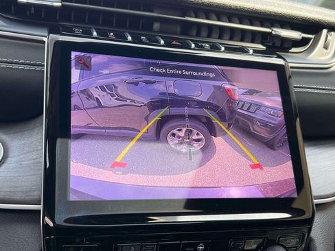 Certified 2022 Jeep Grand Cherokee L Limited AWD/4WD image 26
