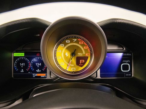 Certified 2023 Ferrari Portofino M RWD image 25