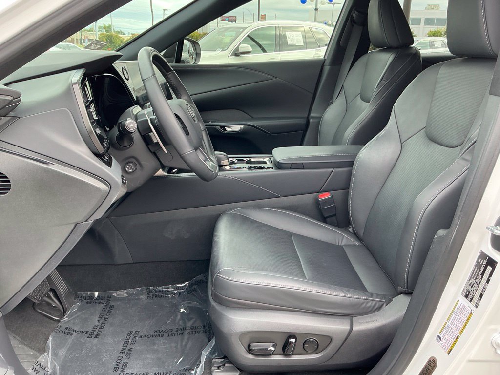 Certified 2023 Lexus RX 350 Premium Plus w/ Cold Area Package AWD/4WD image 14