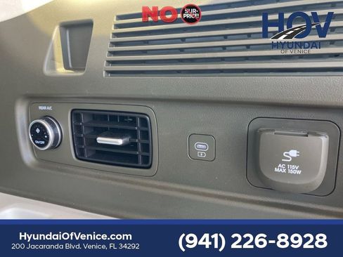 Used 2025 Hyundai Santa Fe Calligraphy FWD image 36