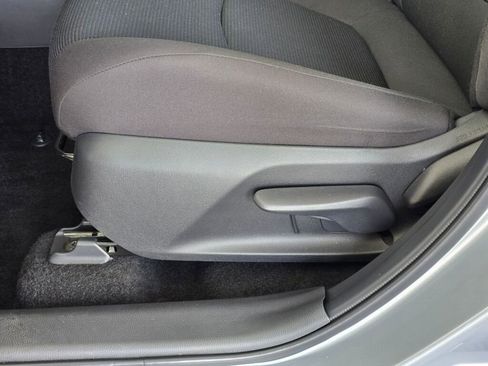 Used 2025 Toyota RAV4 LE image 25