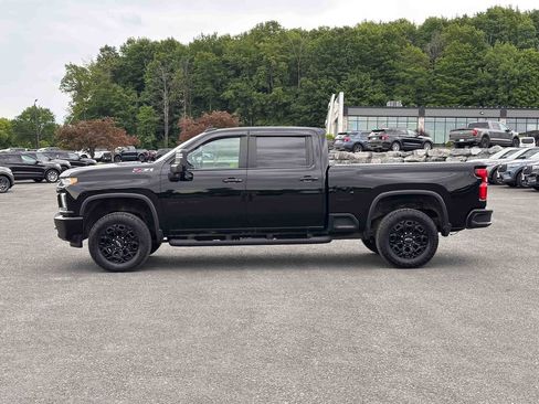 Used 2022 Chevrolet Silverado 2500 LTZ w/ LTZ Plus Package AWD/4WD image 8