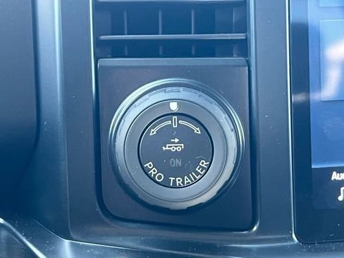 Used 2024 Ford F250 Lariat w/ Lariat Ultimate Package image 11