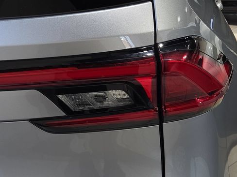 Certified 2024 Toyota Grand Highlander AWD Hybrid image 10