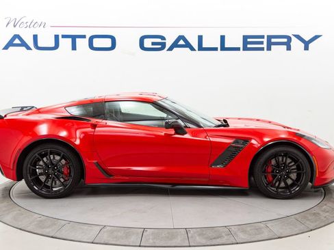 Used 2017 Chevrolet Corvette Grand Sport w/ Carbon Flash Badge Package image 6