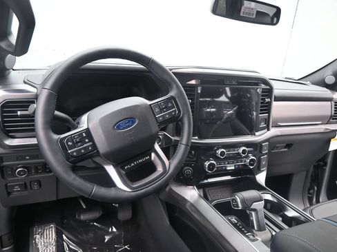 Certified 2025 Ford F150 Platinum w/ Equipment Group 702A High AWD/4WD image 11