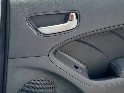 Used 2018 Kia Forte LX w/ LX Popular Package FWD image 6