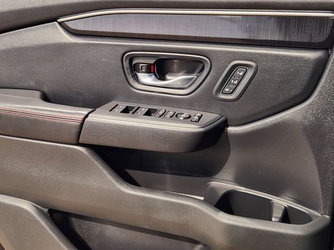 Used 2025 Honda Pilot Black Edition image 23