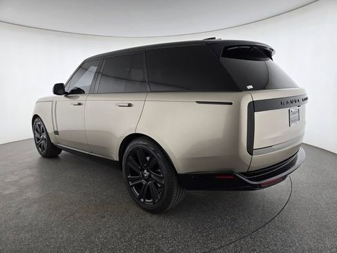 Certified 2023 Land Rover Range Rover SE image 16
