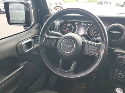 Used 2021 Jeep Wrangler Unlimited Sport AWD/4WD image 7