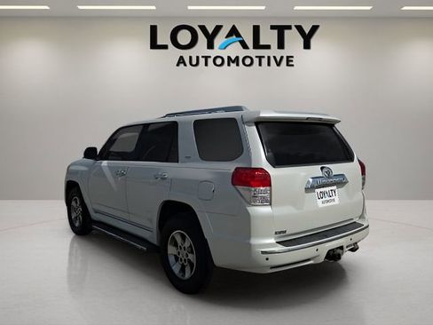 Used 2012 Toyota 4Runner SR5 w/ Convenience Pkg image 3