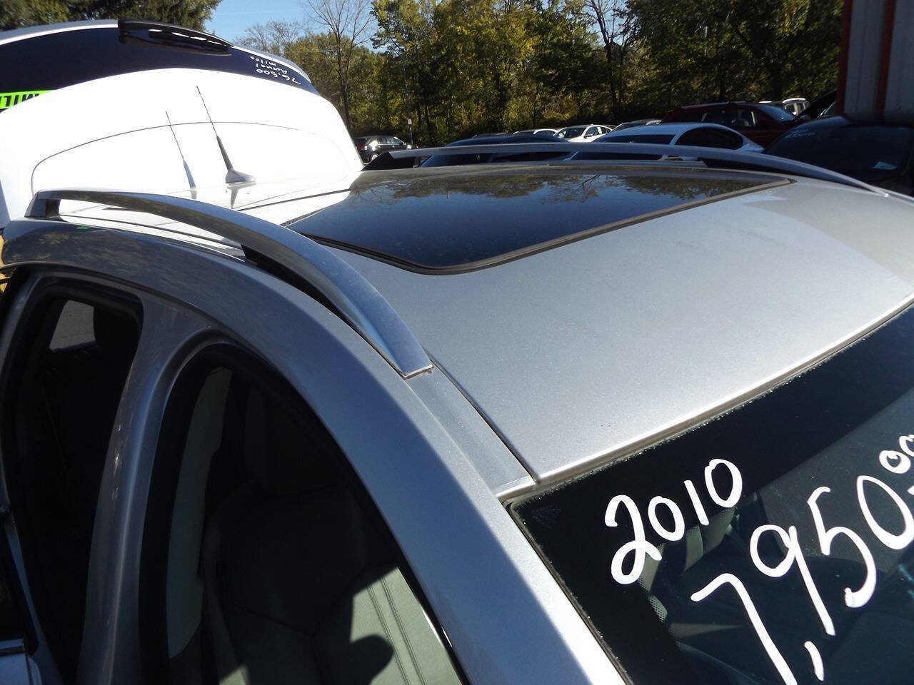 Used 2010 Cadillac SRX Luxury FWD image 23