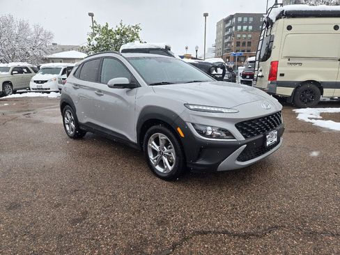 Used 2023 Hyundai Kona SEL w/ Convenience Package AWD/4WD image 2