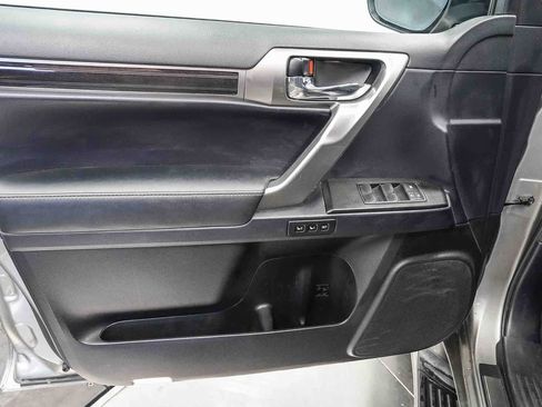 Used 2023 Lexus GX 460 Luxury w/ Sport Design Package AWD/4WD image 22