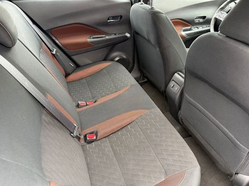 Used 2024 Nissan Kicks SR image 16