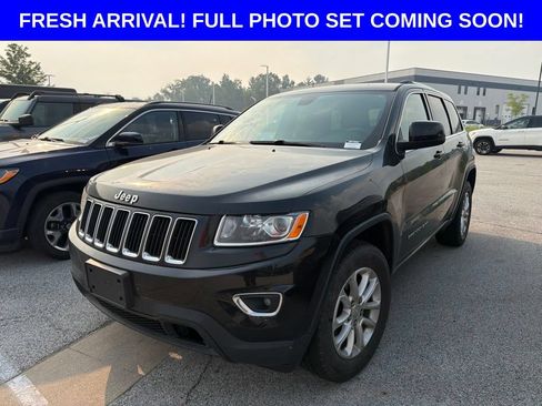 Used 2015 Jeep Grand Cherokee Laredo AWD/4WD image 1