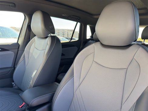 New 2026 Volkswagen Tiguan SE R-Line image 13